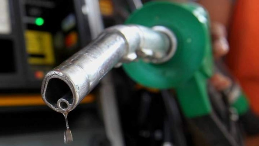 Điều chỉnh giá bán các mặt hàng xăng dầu tiêu dùng phổ biến trên thị trường